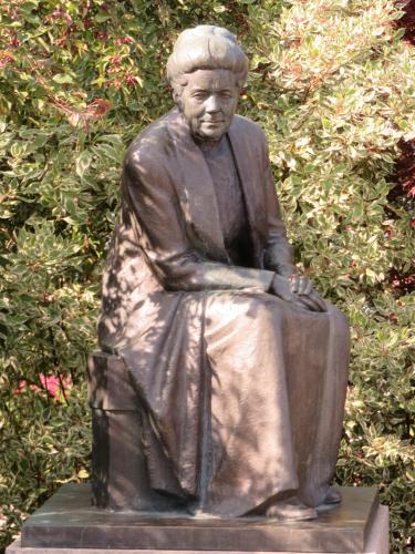 Selma Lagerlöf - Skülptor in Sunne © Wolfgang Sander 2019