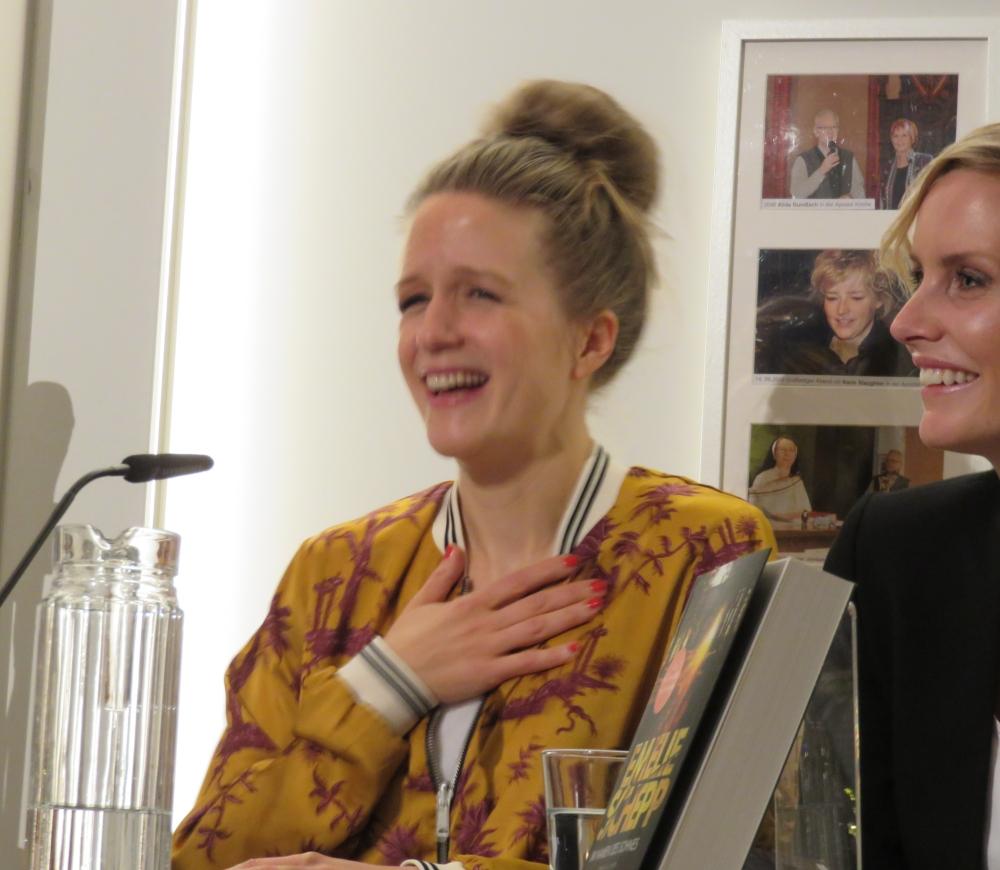 Julia Nachtmann, Emelie Schepp © Wolfgang Sander