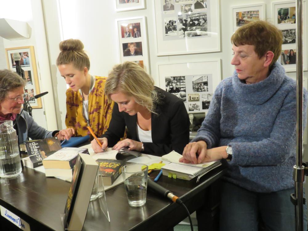 Julia Nachtmann, Emelie Schepp, Margarete von Schwarzkopf © Wolfgang Sander