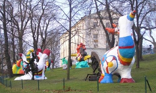 "Nanas" vor dem Moderna Museet © Wolfgang Sander 2007